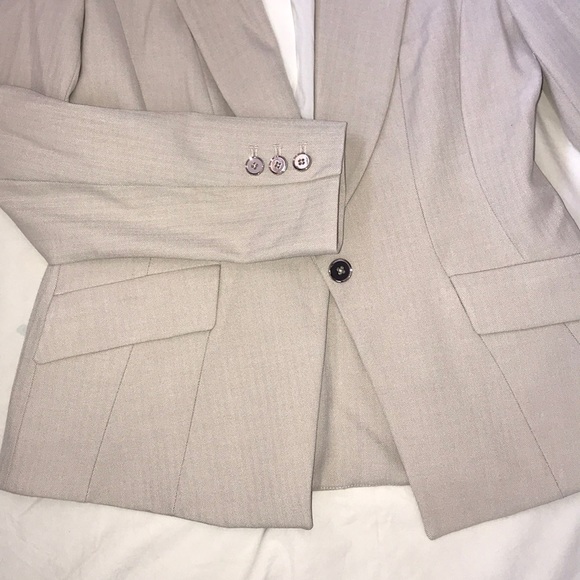 Blazer - Picture 2 of 4